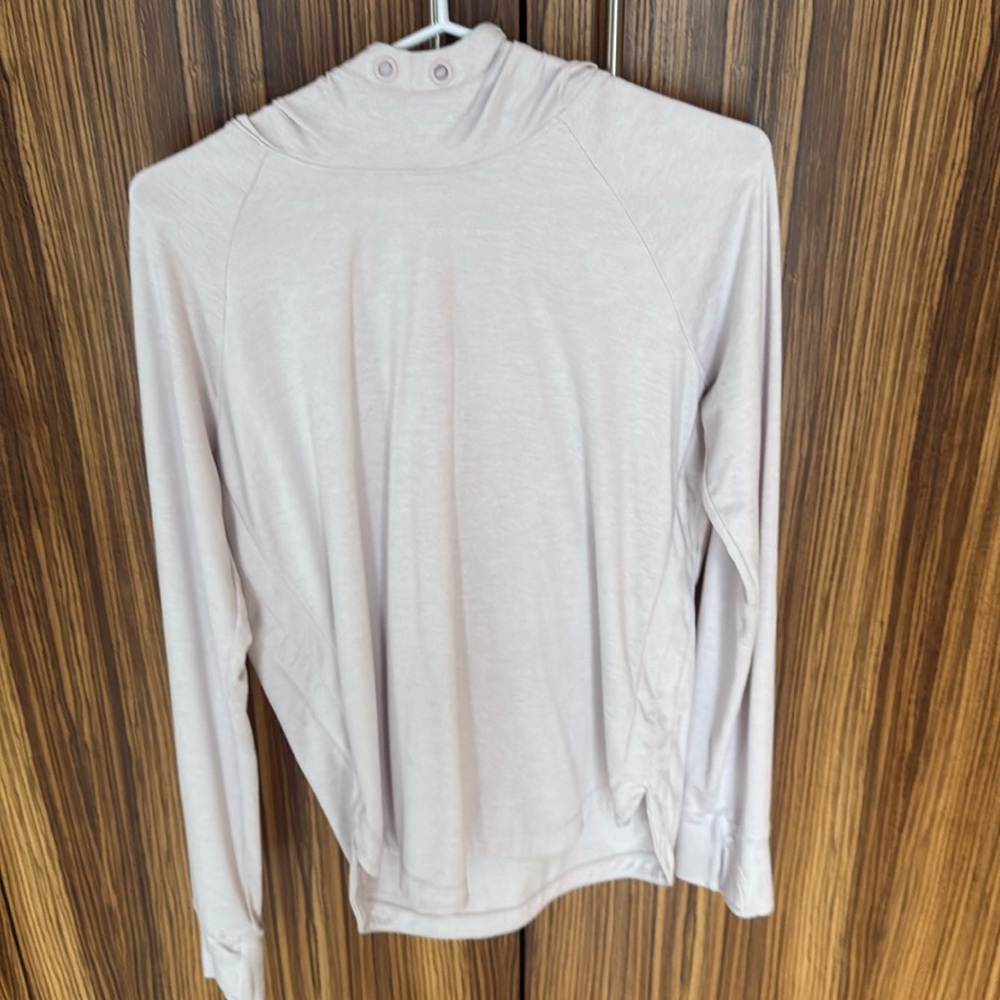 Light Athleta pullover hoodie